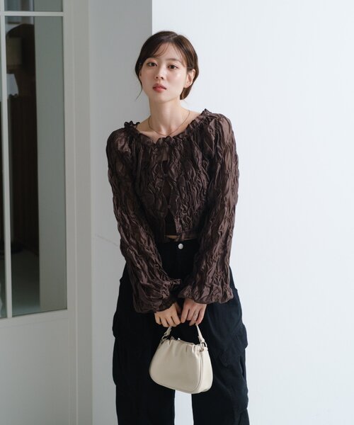 Kastane（カスタネ）の「【2WAY】フリルシャーリングブラウス（シャツ/ブラウス・レディース・ブラウン/アイボリー・FREE）」の20枚目の写真