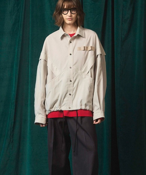 MAISON SPECIAL(メゾンスペシャル)の「《UNISEX》Prime-Over Curved Curve switching Regular Collar Shirt Blouson/プライムオーバーカーブ切り替えシャツブルゾン【MAISON SPECIAL/メゾンスペシャル】(シャツ/ブラウス・メンズ・パープル/グレイッシュベージュ/ブラック/チャコールグレー・1/0/2)」の21枚目の写真