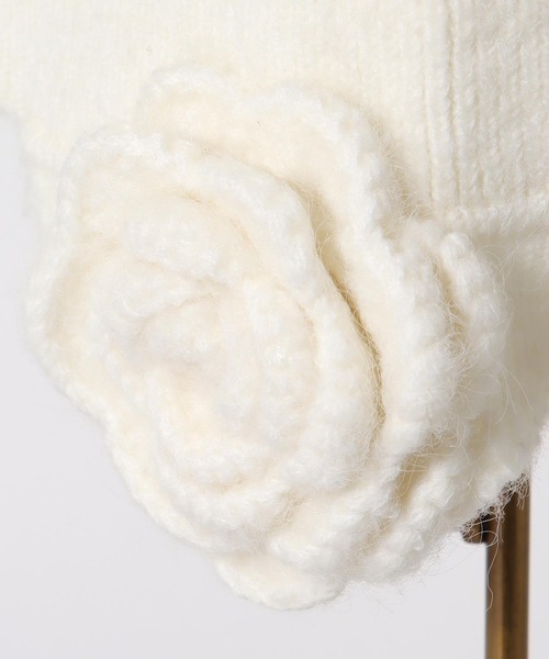 Three Four Time(スリーフォータイム)の「【Casselini】フラワーニット帽(ニットキャップ/ビーニー・レディース・ブラック/アイボリー・FREE)」の7枚目の写真