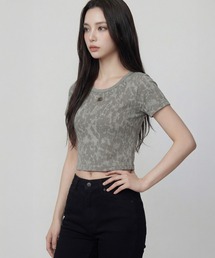 DURAS（デュラス）の「ロゴ刺繍クロップドTシャツ（Tシャツ/カットソー）」