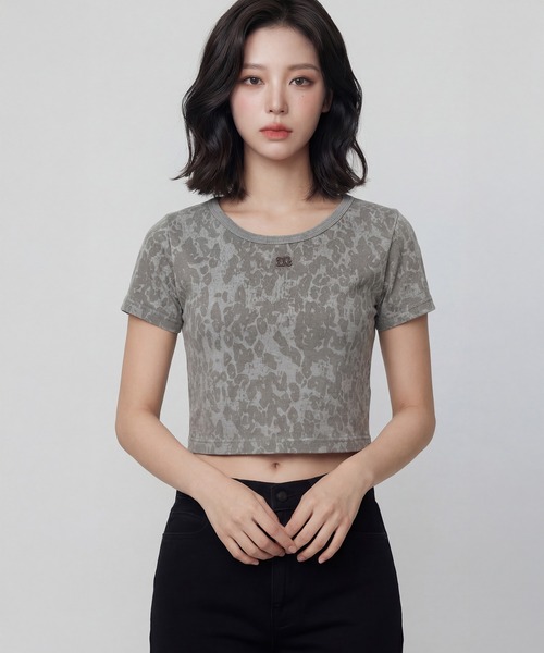 DURAS(デュラス)の「ロゴ刺繍クロップドTシャツ(Tシャツ/カットソー・レディース・レオパード/ピンク/ブラウン/ブラック・FREE)」の18枚目の写真