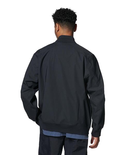 UNDER ARMOUR(アンダーアーマー)の「UAシティ ボンバー ジャケット(ライフスタイル/メンズ/レディース)(その他アウター・レディース・ブラック・L/M/S/2XL)」の7枚目の写真