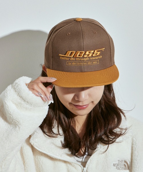 DIET BUTCHER（ダイエットブッチャー）の「DIET BUTCHER SLIM SKIN/ダイエットブッチャースリムスキン DBSS CAP 3Dロゴ フラットバイザー6パネルキャップ（キャップ・メンズ・キャメル/グリーン・FREE）」の8枚目の写真