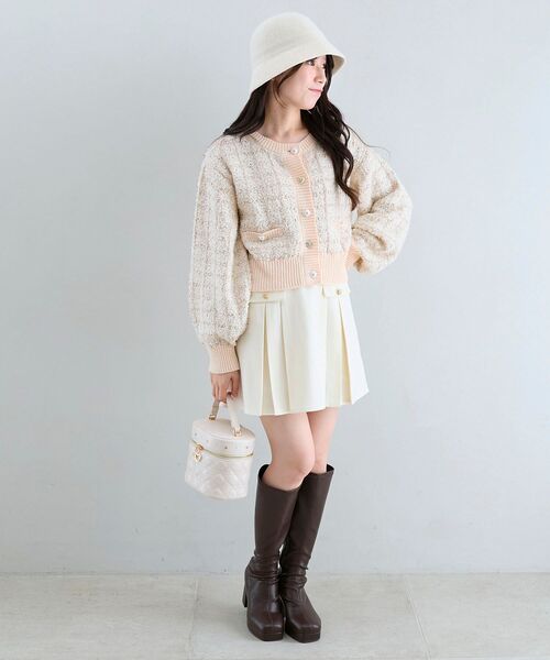 MAJESTIC LEGON（マジェスティックレゴン）の「アソートボタンツイードニットカーデ（カーディガン/ボレロ・レディース・グレー/ブラック/アイボリー/ピンクベージュ・MEDIUM）」の16枚目の写真