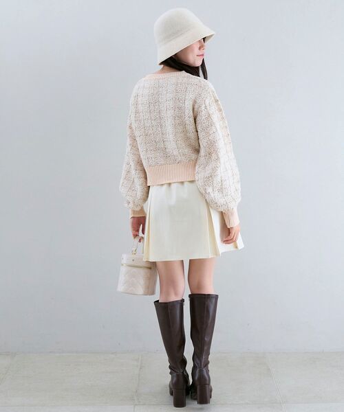 MAJESTIC LEGON（マジェスティックレゴン）の「アソートボタンツイードニットカーデ（カーディガン/ボレロ・レディース・グレー/ブラック/アイボリー/ピンクベージュ・MEDIUM）」の17枚目の写真