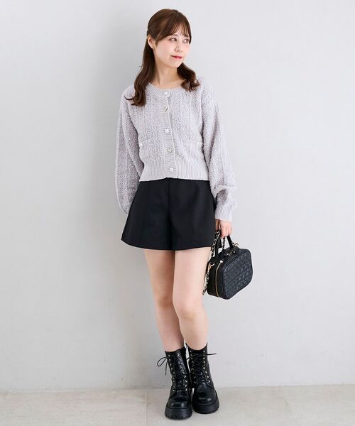 MAJESTIC LEGON（マジェスティックレゴン）の「アソートボタンツイードニットカーデ（カーディガン/ボレロ・レディース・グレー/ブラック/アイボリー/ピンクベージュ・MEDIUM）」の21枚目の写真