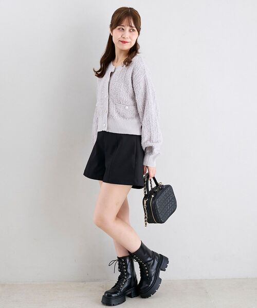 MAJESTIC LEGON（マジェスティックレゴン）の「アソートボタンツイードニットカーデ（カーディガン/ボレロ・レディース・グレー/ブラック/アイボリー/ピンクベージュ・MEDIUM）」の22枚目の写真