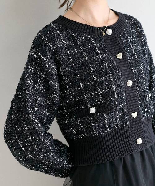 MAJESTIC LEGON（マジェスティックレゴン）の「アソートボタンツイードニットカーデ（カーディガン/ボレロ・レディース・グレー/ブラック/アイボリー/ピンクベージュ・MEDIUM）」の8枚目の写真