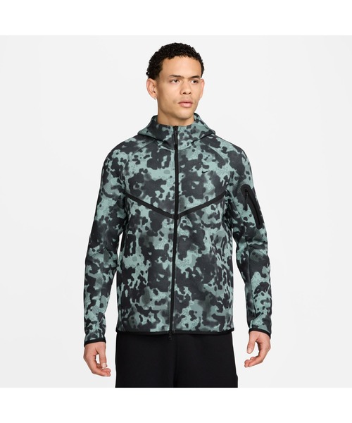 NIKE(ナイキ)の「NIKE/ナイキ M TECH FLC WR FZ JKT CAM(パーカー・メンズ・ブラック/カーキ・M/L/XL/S)」の2枚目の写真