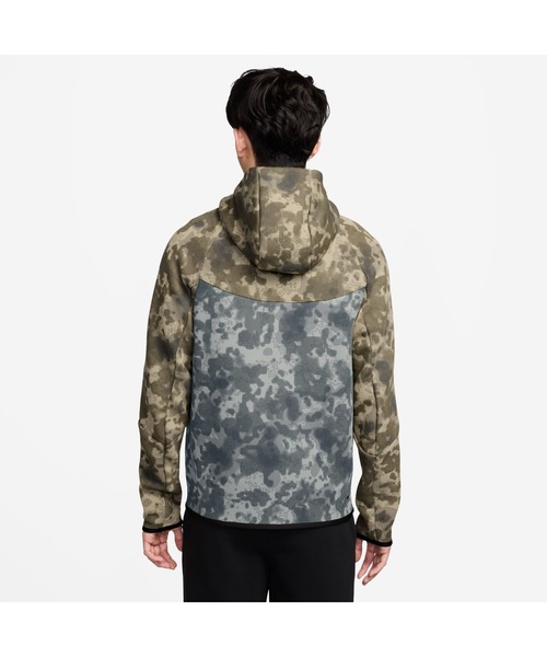 NIKE(ナイキ)の「NIKE/ナイキ M TECH FLC WR FZ JKT CAM(パーカー・メンズ・ブラック/カーキ・M/L/XL/S)」の6枚目の写真
