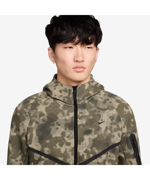 NIKE(ナイキ)の「NIKE/ナイキ M TECH FLC WR FZ JKT CAM(パーカー・メンズ・ブラック/カーキ・M/L/XL/S)」の7枚目の写真