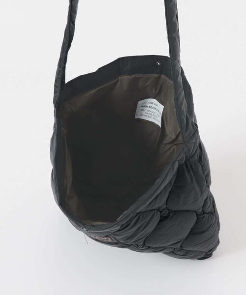 ITEMS URBANRESEARCH（アイテムズ アーバンリサーチ）の「TAION　Cross Body Down Bag -M（ショルダーバッグ・メンズ・ブラック/オリーブ/ブルー系その他/ベージュ系その他・-）」の12枚目の写真