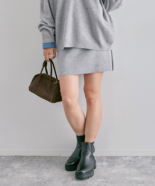 U by SPICK&SPAN(ユーバイスピックアンドスパン)の「FLUFFYニットミニスカート(スカート・レディース・グレー/ホワイト・FREE)」の9枚目の写真