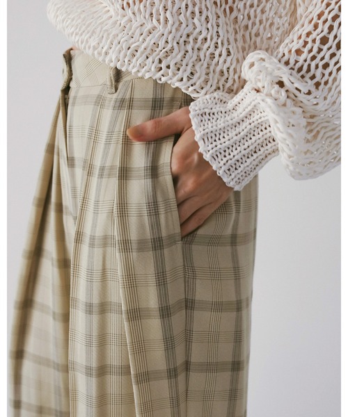 anuke（アンヌーク）の「Check Daubletuck Pants（その他パンツ・レディース・ブルー/クリーム・36inch/38inch）」の14枚目の写真