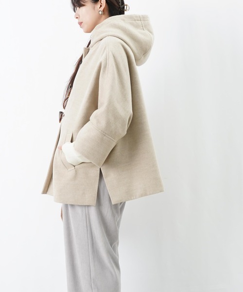 LUCA/LADY LUCK LUCA（ルカ/レディラックルカ）の「LC/LLL ポンチョダッフルコート（ダッフルコート・レディース・ベージュ/ブラック・FREE）」の15枚目の写真