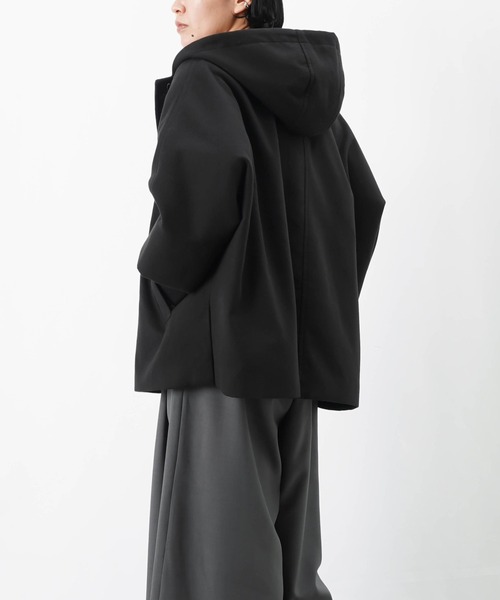 LUCA/LADY LUCK LUCA（ルカ/レディラックルカ）の「LC/LLL ポンチョダッフルコート（ダッフルコート・レディース・ベージュ/ブラック・FREE）」の12枚目の写真