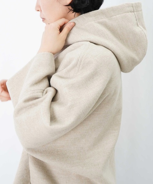 LUCA/LADY LUCK LUCA（ルカ/レディラックルカ）の「LC/LLL ポンチョ