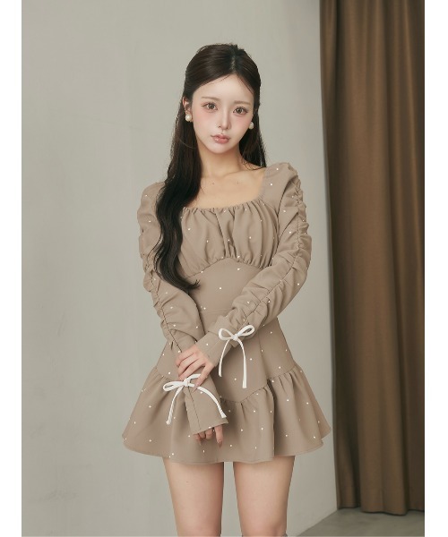 スクエアネックギャザーミニワンピース Darich スクエアネックギャザーミニワンピース（ワンピース）｜Darich