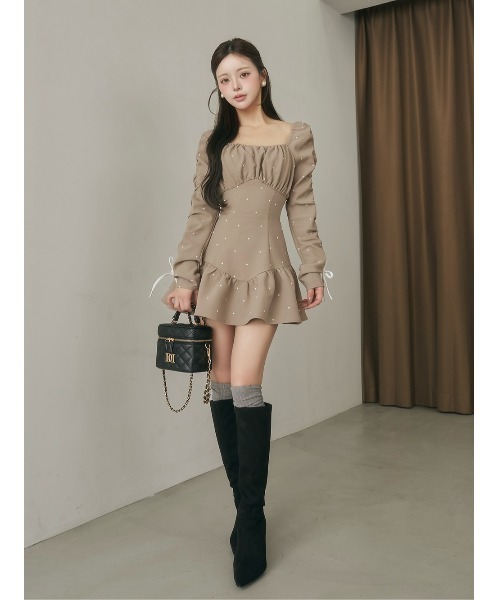 ダーリッチ スクエアネックギャザーミニワンピース スクエアネックギャザーミニワンピース（ワンピース）｜Darich