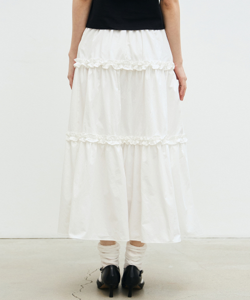 NICK&NICOLE(ニックアンドニコール)の「FRILL TIERED LONG SKIRT_IVORY(スカート・レディース・その他・FREE)」の4枚目の写真