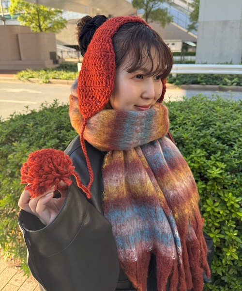 kutir（クティール）の「kutirlune／ボーダーアソートフリンジボリュームマフラー（マフラー・レディース・ブラウン/グリーン・FREE）」の6枚目の写真