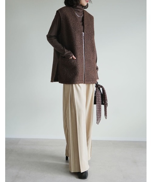 Re:EDIT(リエディ)の「フェイクボアファスナー付きベスト(ベスト・レディース・グレー/グレイッシュベージュ/ブラウン・MEDIUM/LARGE)」の9枚目の写真