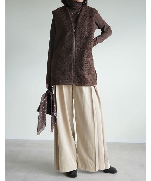 Re:EDIT(リエディ)の「フェイクボアファスナー付きベスト(ベスト・レディース・グレー/グレイッシュベージュ/ブラウン・MEDIUM/LARGE)」の8枚目の写真