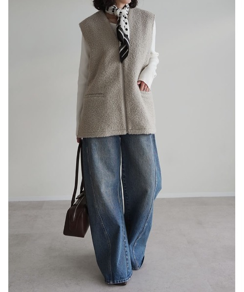 Re:EDIT(リエディ)の「フェイクボアファスナー付きベスト(ベスト・レディース・グレー/グレイッシュベージュ/ブラウン・MEDIUM/LARGE)」の12枚目の写真