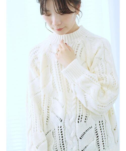 Samansa Mos2 blue（サマンサモスモスブルー）の「透かしケーブルニットプルオーバー（ニット/セーター・レディース・サックスブルー/オフホワイト/チャコールグレー・F）」の5枚目の写真