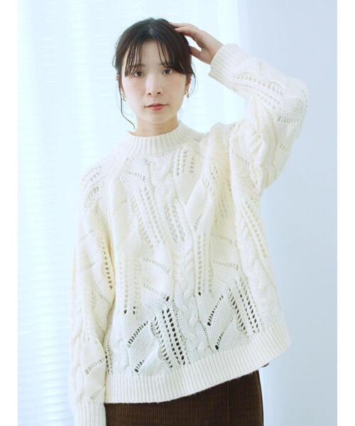 Samansa Mos2 blue（サマンサモスモスブルー）の「透かしケーブルニットプルオーバー（ニット/セーター・レディース・サックスブルー/オフホワイト/チャコールグレー・F）」の8枚目の写真