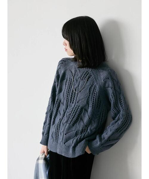 Samansa Mos2 blue（サマンサモスモスブルー）の「透かしケーブルニットプルオーバー（ニット/セーター・レディース・サックスブルー/オフホワイト/チャコールグレー・F）」の14枚目の写真