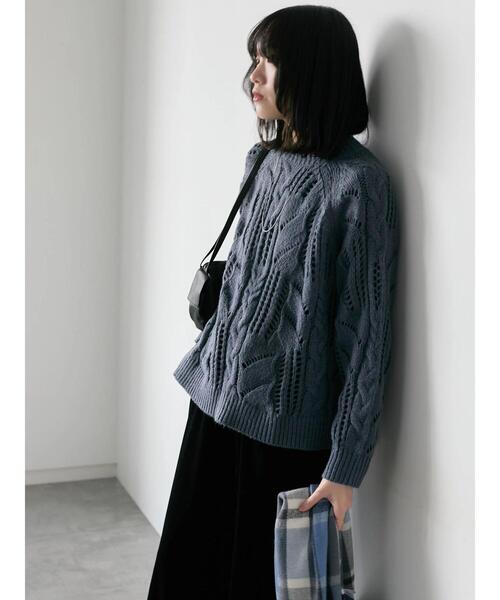 Samansa Mos2 blue（サマンサモスモスブルー）の「透かしケーブルニットプルオーバー（ニット/セーター・レディース・サックスブルー/オフホワイト/チャコールグレー・F）」の20枚目の写真