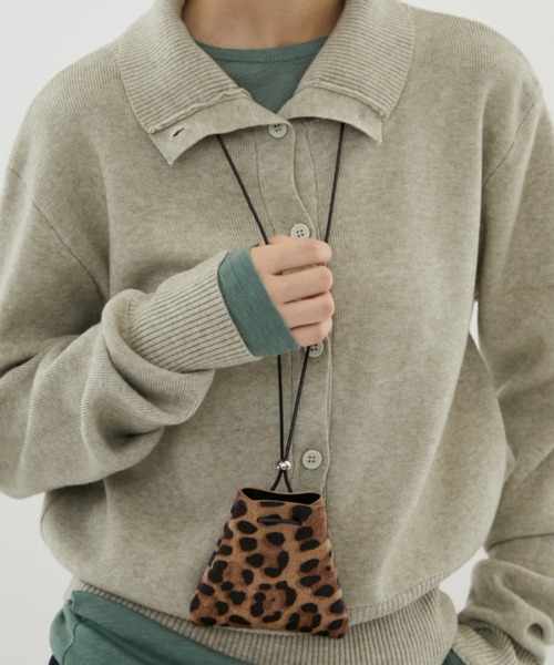 FUULLY STUDIO(フーリィーステューディオ)の「マルチショルダーストラップ / リップケース(チャーム・レディース・レオパード/ブラック・FREE)」の5枚目の写真