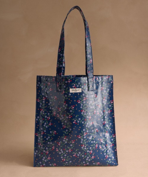 Cath Kidston(キャスキッドソン)の「ラージ ブックバッグTrailing Star Sprigs(トートバッグ・レディース・その他・FREE)」の1枚目の写真