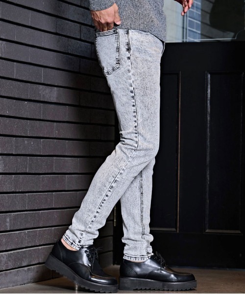 CavariA（キャバリア）の「『CavariA/キャバリア』デニムケミカルスキニー（デニムパンツ・メンズ・ブルー/ブラック・M/L/XL/S）」の4枚目の写真