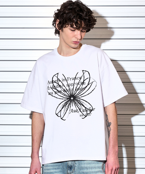 VETEZE(ベテゼ)の「オブエドローイングアトリエTシャツ (ホワイト)(Tシャツ/カットソー・レディース・ホワイト・MEDIUM/LARGE/X-LARGE)」の3枚目の写真
