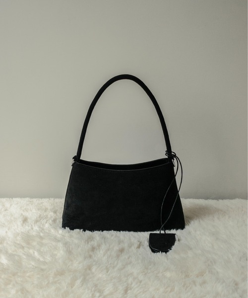 on:nue（オンニュ）の「【on:nue】[2WAY/肩紐付] ワンハンドルスエードショルダーバッグ（ショルダーバッグ・レディース・ベージュ/ブラウン/ブラック・FREE）」の20枚目の写真