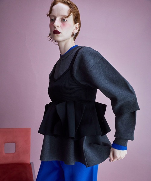OMMO(オーエムエムオー)の「LAYERED FLARE KNIT TOP(ニット/セーター・レディース・グレー/カーキ/ブラック/ピンク・F)」の18枚目の写真