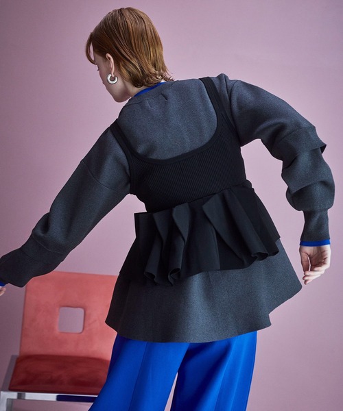 OMMO(オーエムエムオー)の「LAYERED FLARE KNIT TOP(ニット/セーター・レディース・グレー/カーキ/ブラック/ピンク・F)」の20枚目の写真