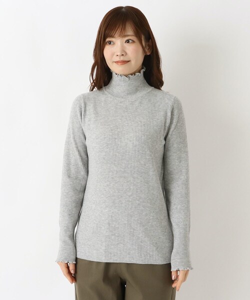 one'sterrace(ワンズテラス)の「ふわもちハイネックメロウ長袖ニットプルオーバー(ニット/セーター・レディース・ブラック系8/ライトグレー系8/グリーン系その他6/アイボリー系8/ピンク系9・02)」の6枚目の写真