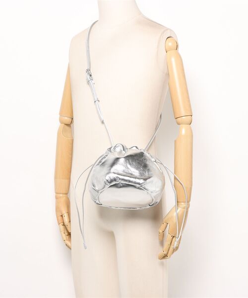 tsumori chisato CARRY（ツモリチサトキャリー）の「ショルダーバッグ　ツモリチサト　ラムギャザー（ショルダーバッグ・レディース・シルバー/ブラック/ラベンダー・FREE）」の7枚目の写真