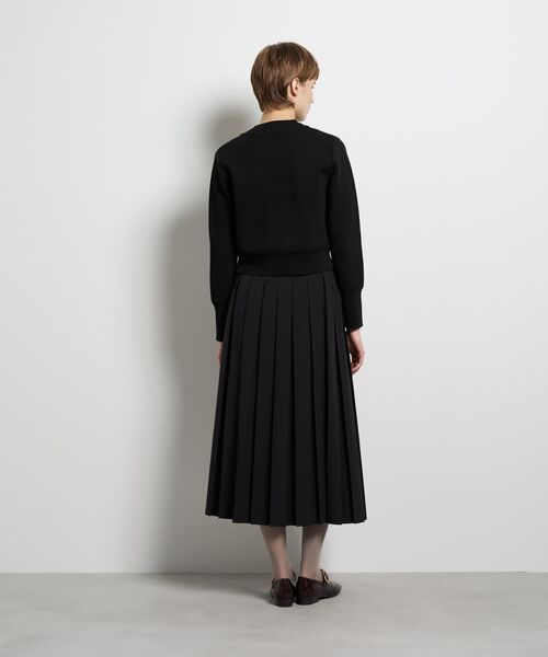 LANVIN en Bleu（ランバンオンブルー）の「ダブルフェイスVネックニット（ニット/セーター・レディース・イエロー/ブラック/オフホワイト・38）」の22枚目の写真