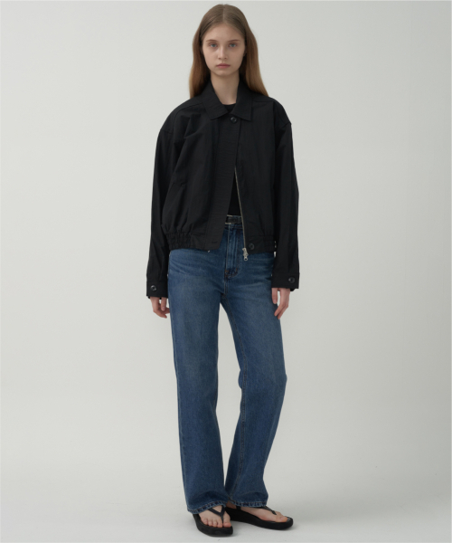 MOTT（モット）の「クラシックストレートデニム - ミドルブルー（デニムパンツ・レディース・その他・SMALL/MEDIUM/LARGE）」の3枚目の写真