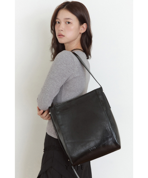 Yuje(ユジェ)の「EVE BAG(ショルダーバッグ・レディース・ブラック・FREE)」の9枚目の写真