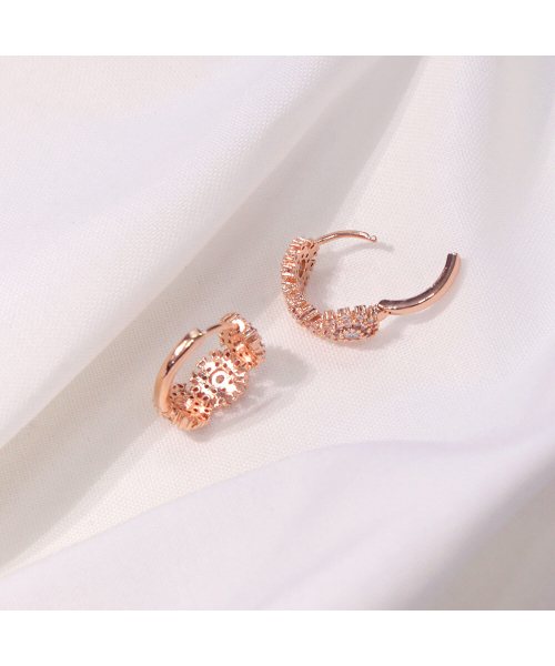 DIEUAMOUR（ディユーアモール）の「14Kゴールドピンロレリアワンタッチイヤリング（ピアス（両耳用）・レディース・ピンクゴールド・FREE）」の4枚目の写真