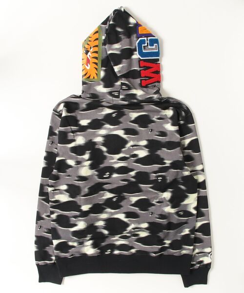 A BATHING APE（アベイシングエイプ）の「SCREEN CAMO SHARK FULL ZIP HOODIE（パーカー・メンズ・ブラック/ブルー・MEDIUM/LARGE/SMALL/X-LARGE/XX-LARGE）」の10枚目の写真