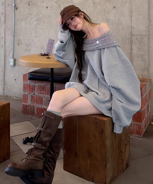 meJane（ミージェーン）の「オフショル切替デザイン スウェットパーカートップス（Tシャツ/カットソー・レディース・グレー・FREE）」の3枚目の写真