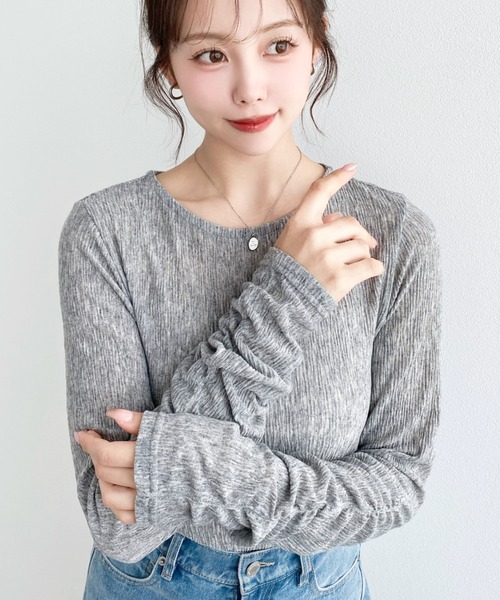moment+（モーメントプラス）の「クルーネック袖ギャザー長袖シアークレープトップス（Tシャツ/カットソー・レディース・ブラック/ブラウン/アイボリー/杢グレー・M/L）」の4枚目の写真