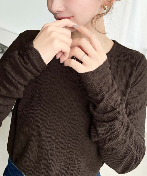 moment+（モーメントプラス）の「クルーネック袖ギャザー長袖シアークレープトップス（Tシャツ/カットソー・レディース・ブラック/ブラウン/アイボリー/杢グレー・M/L）」の9枚目の写真