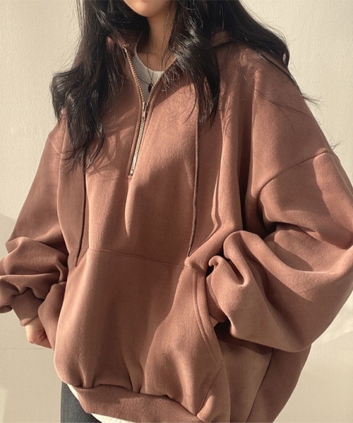 Flugge(フラッジー)の「オーバーサイズハーフジップフーディー(パーカー・レディース・ブラウン/グレー・LARGE/MEDIUM)」の5枚目の写真